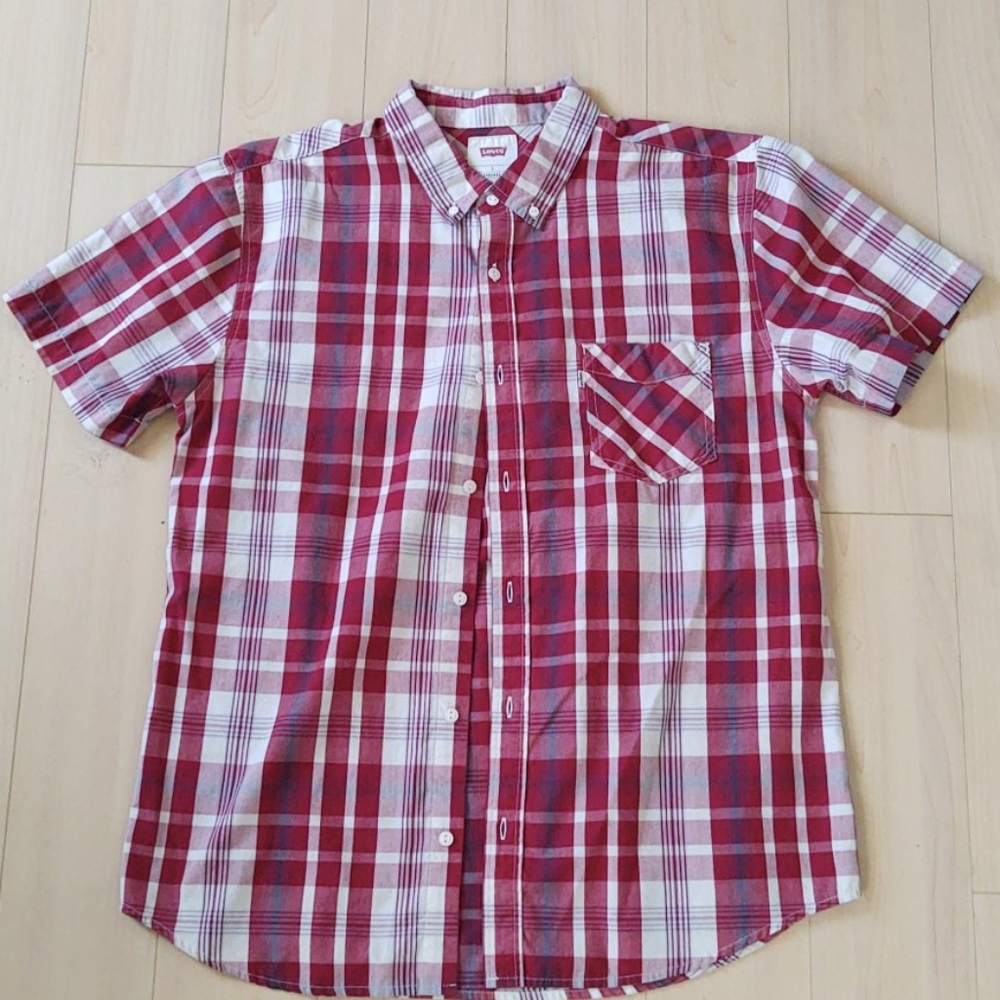 Levi's button up shirt